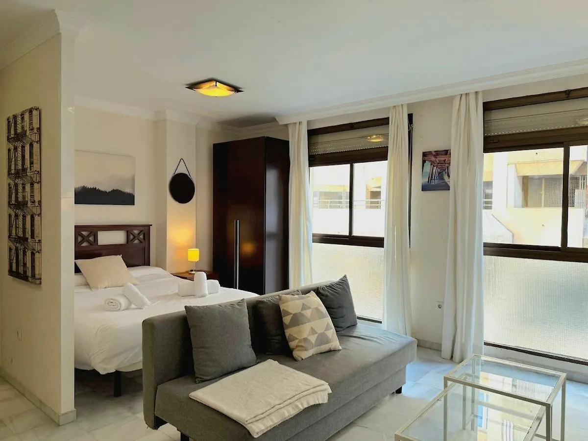 Estudio Junto A La Playa De La Malagueta & Parking Malaga 0*,  Spain