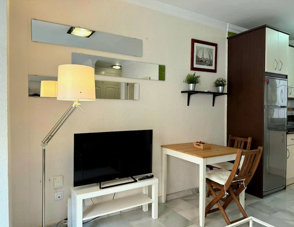 Apartment Estudio Junto A La Playa De La Malagueta & Parking Malaga