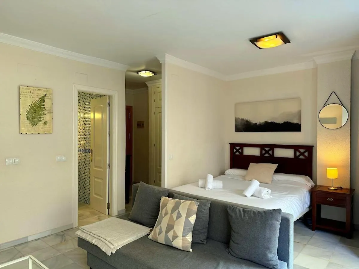 Estudio Junto A La Playa De La Malagueta & Parking Malaga 0*,